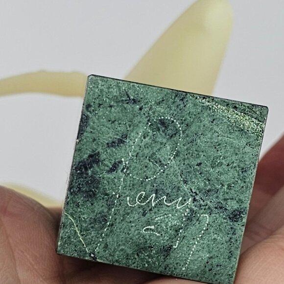 John Perry Whale Vintage Sculpture Marble Base Signed *Flaw* - Picture 5 of 8